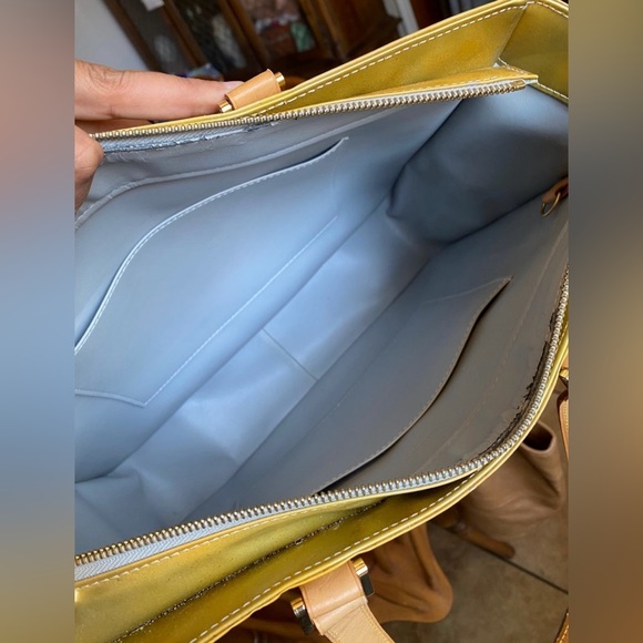 Louis Vuitton Vernis Large Luco Tote - Picture 10 of 15